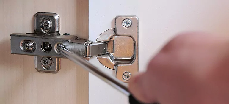 Creaky Door Hinges Fix in Town 'n' Country, FL
